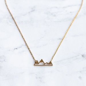 🎉 New Gold Plated Mountain Pendant Necklace